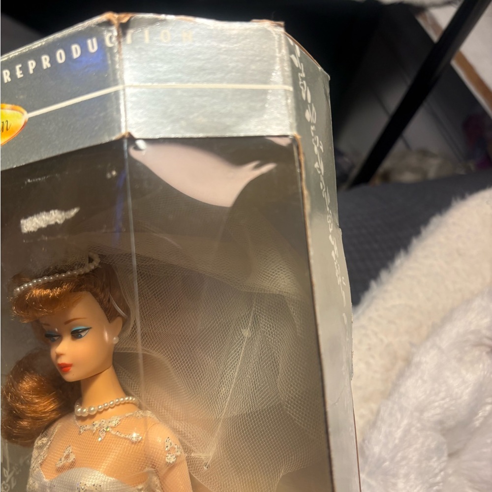 Wedding day Barbie 1996 vintage box damage shelf ware  NIB - Picture 9 of 16